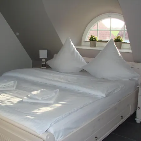 Traeumen Unter Reet By Interhome Casa vacanze *