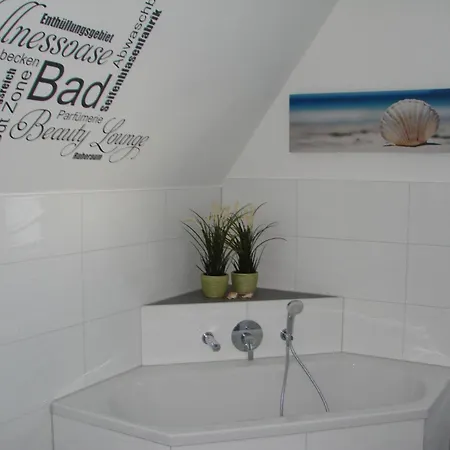 Traeumen Unter Reet By Interhome Feriehus *